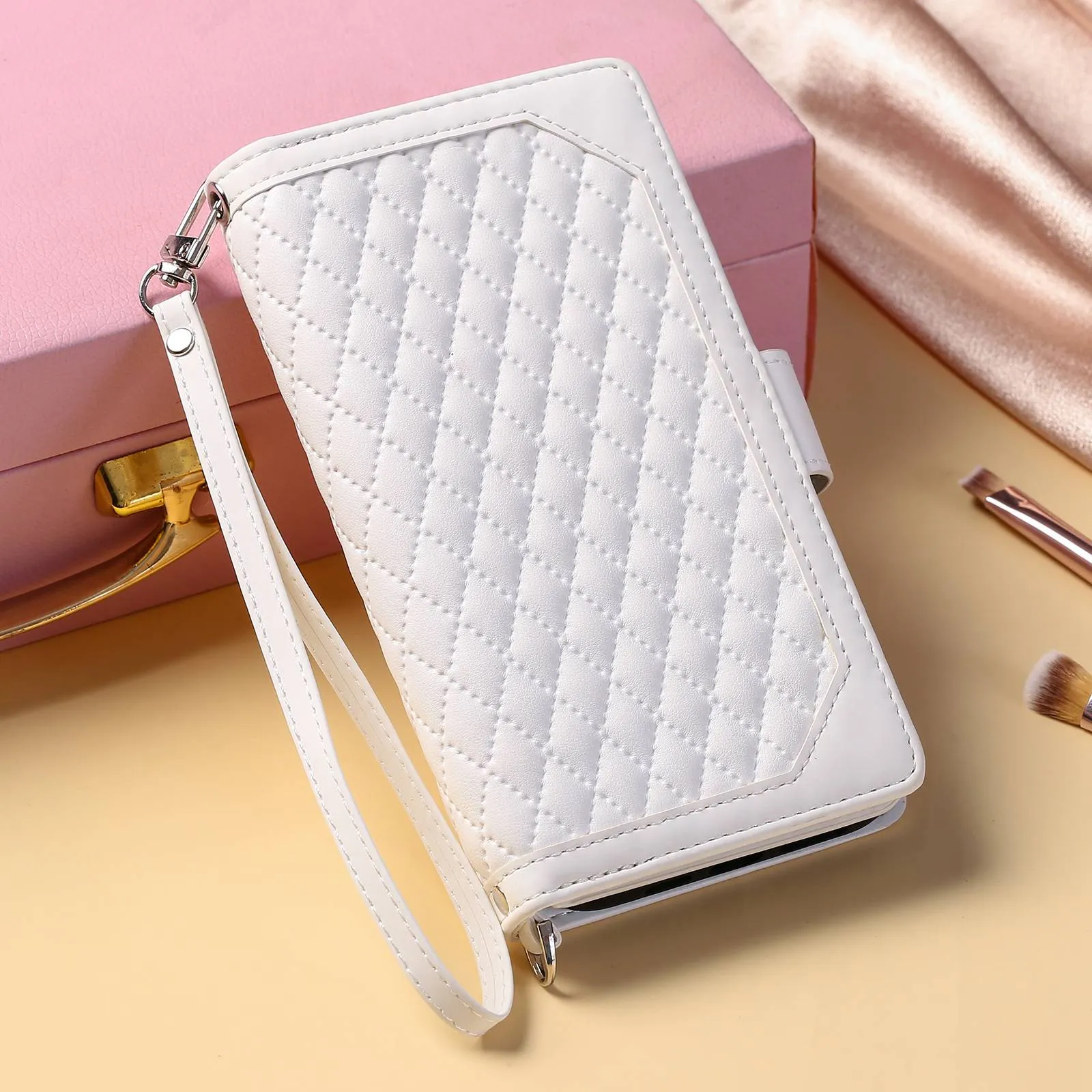 005 Style for Samsung Galaxy A23 4G (165.4 x 76.9 x 8.4mm) / A23 5G Rhombus Texture Phone Full-protection Cover PU Leather Zipper Pocket Stand Wallet Case with Strap