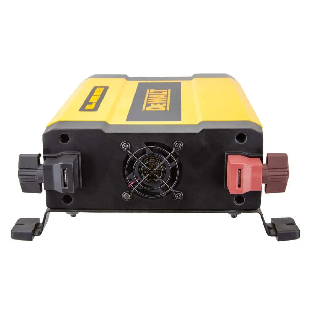 DEWALT DXAEPI1000-CA -  1000-Watt Portable Car Power Inverter with Triple USB Ports