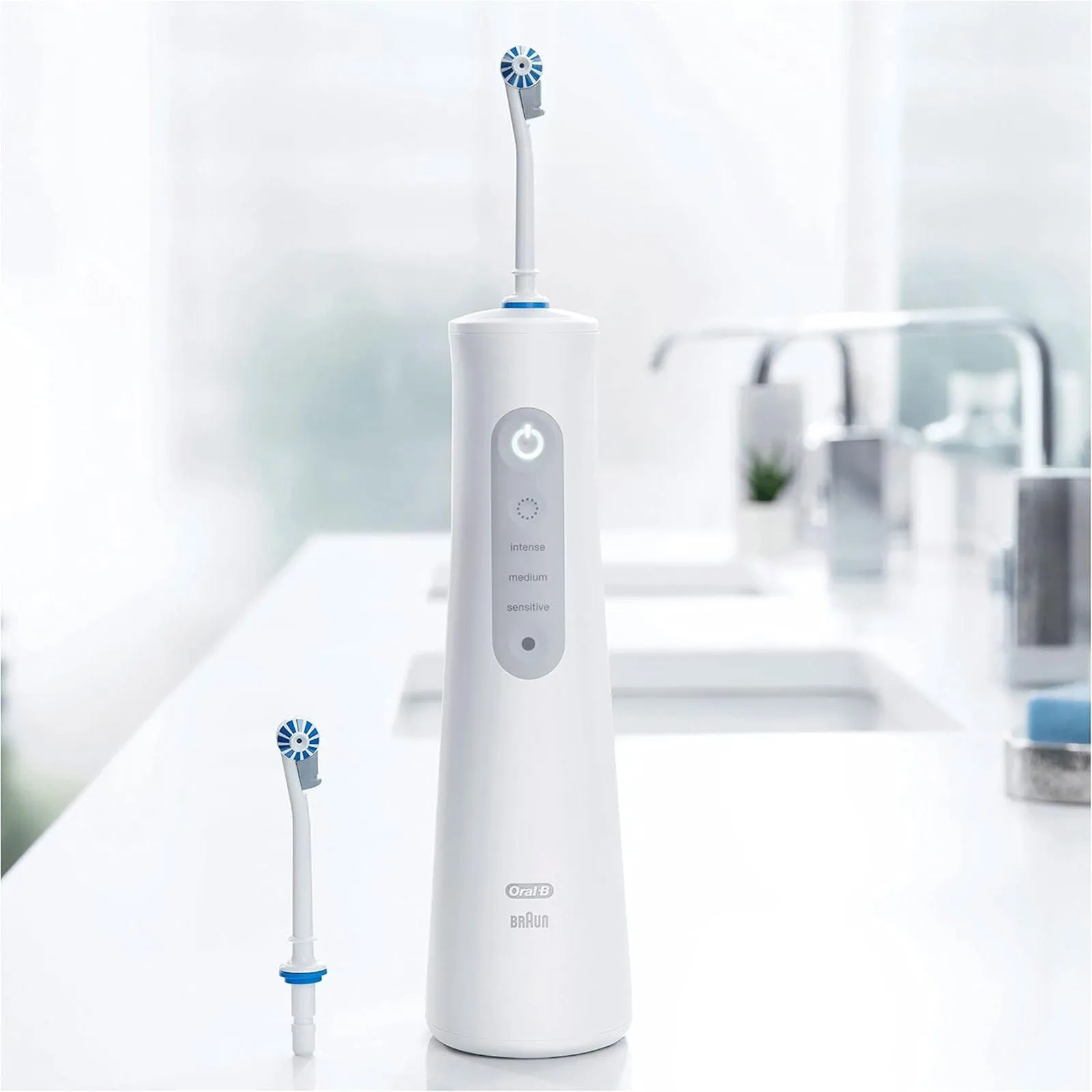 Oral-B Electric Toothbrush Aquacare 6 Pro-Expert Water Flosser