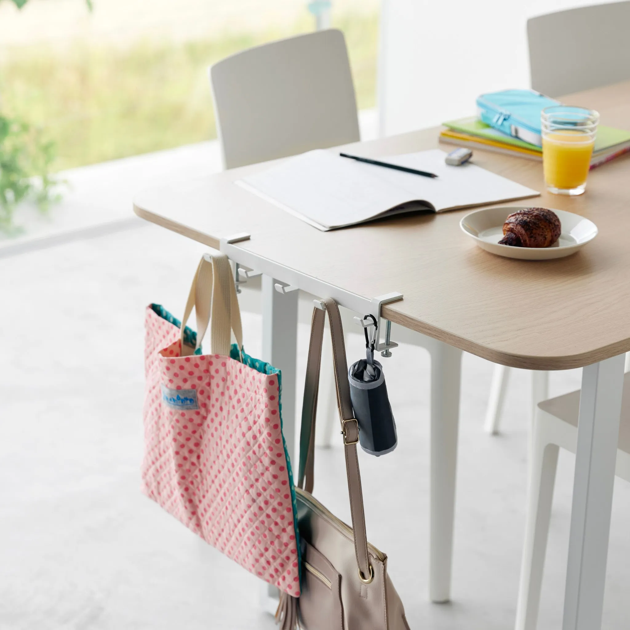 Tableside Hooks