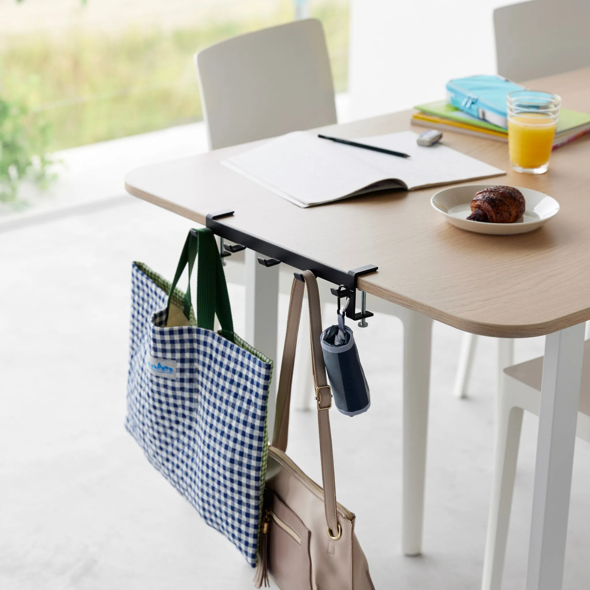 Tableside Hooks