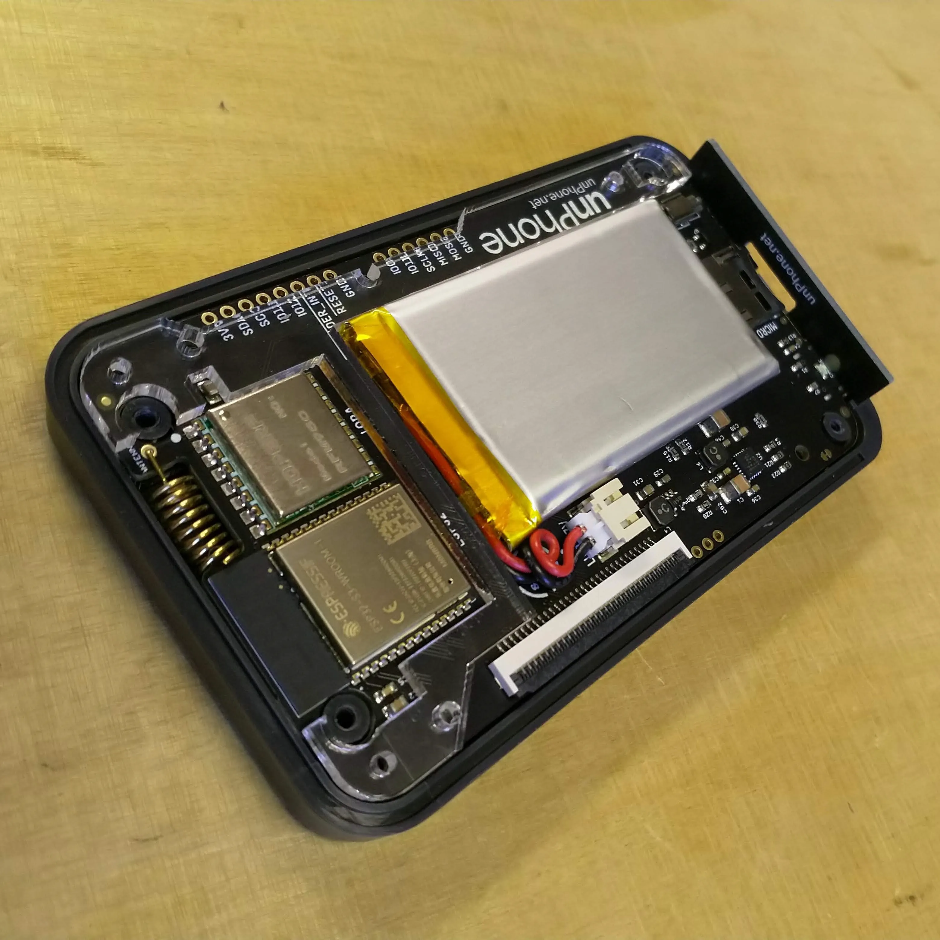 unPhone - all-in-one LoRa, WiFi and BT dev device with touchscreen and LiPo battery