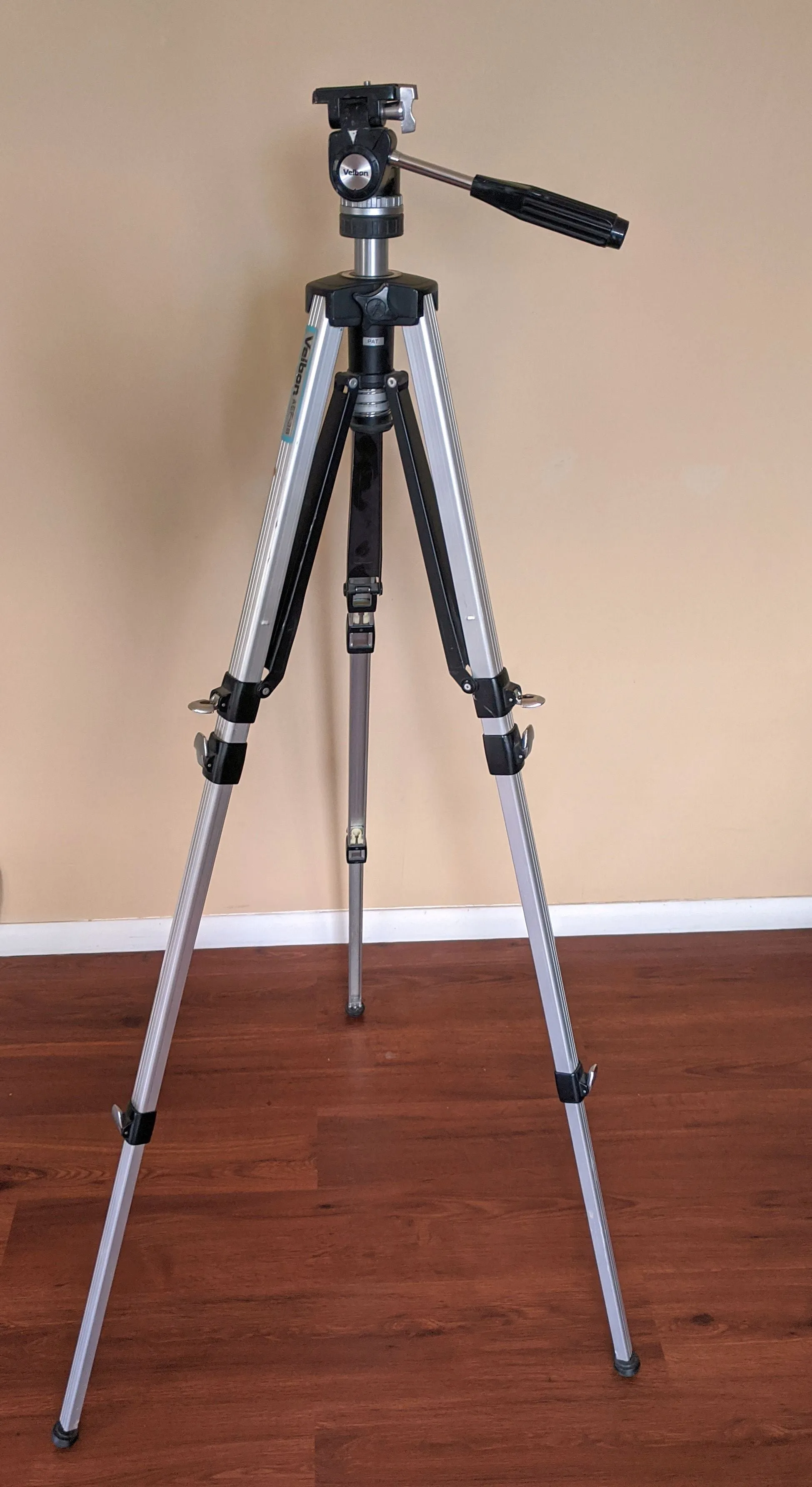 Velbon AEF-3B Super-Splay tripod F*S