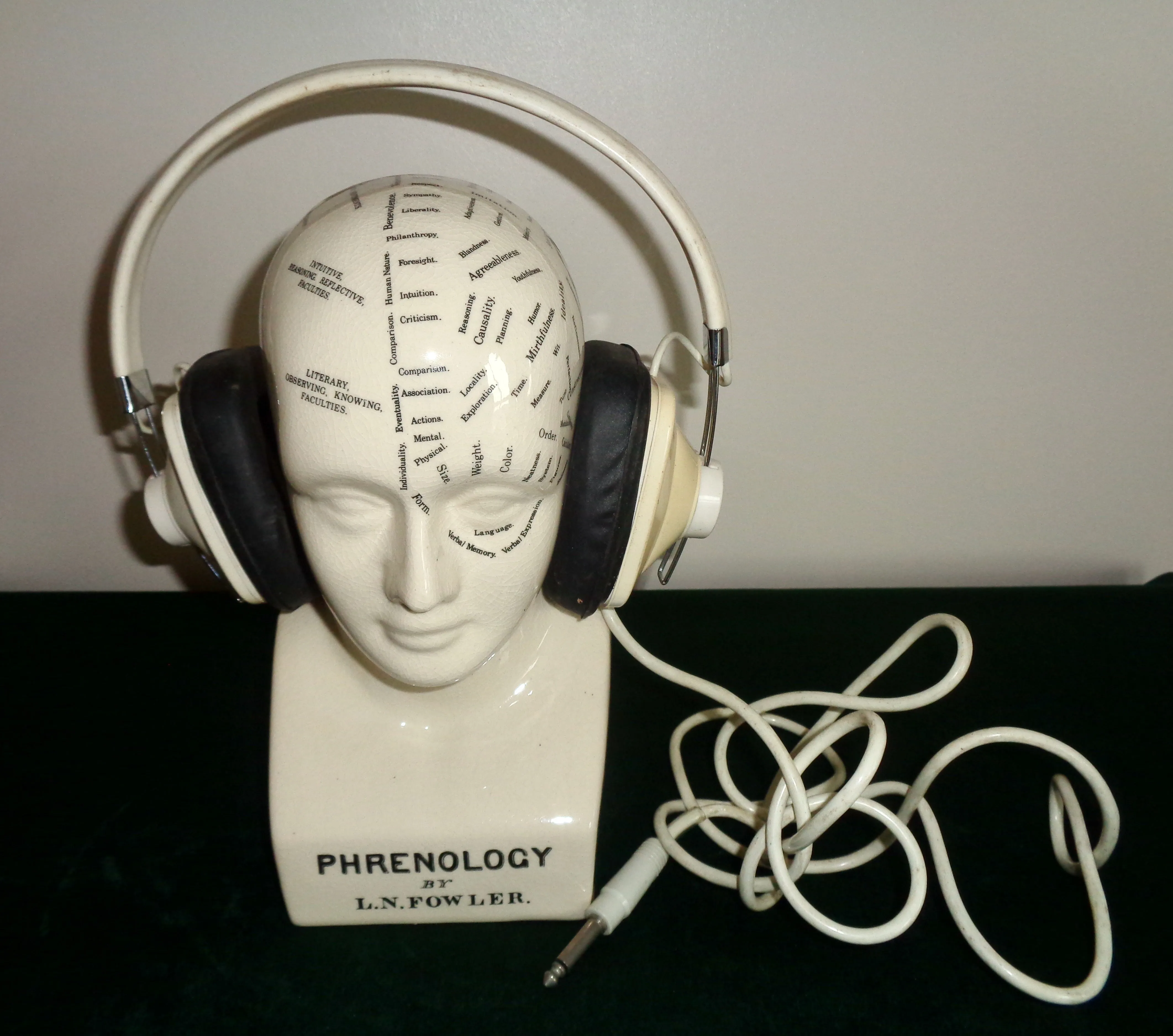 Vintage 1970s Kenwood HS4 8 Ohm White Headphones For Radio Communication